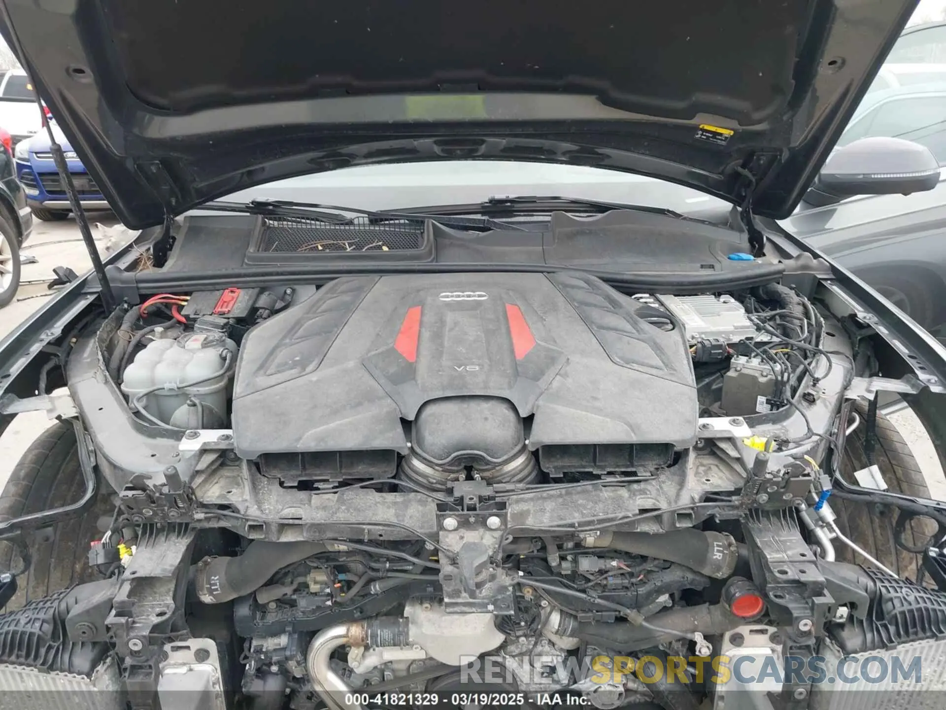 10 Фотография поврежденного автомобиля WA1VWBF74MD000533 AUDI SQ7 2021