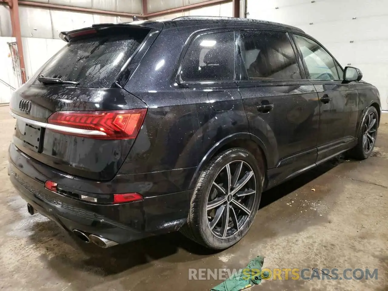 3 Photograph of a damaged car WA1VWBF78MD038301 AUDI SQ7 2021
