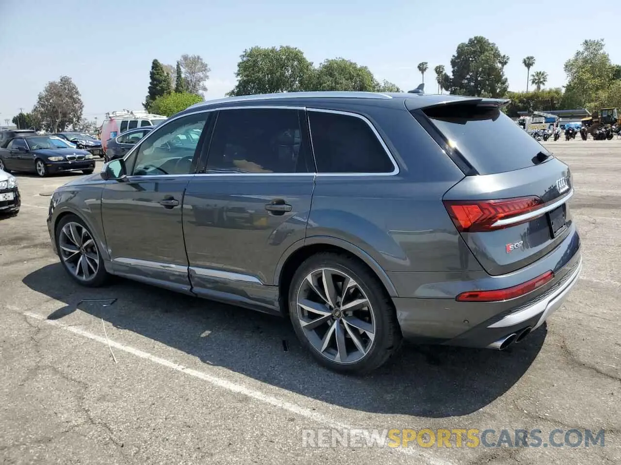 2 Photograph of a damaged car WA1AWBF77ND009064 AUDI SQ7 2022