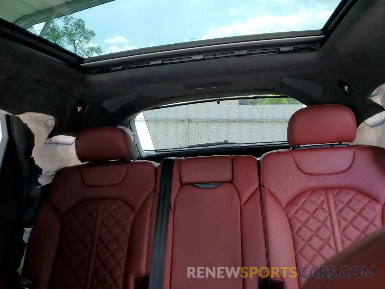 10 Photograph of a damaged car WA1VWBF79ND020214 AUDI SQ7 2022