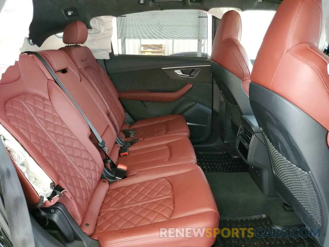 11 Photograph of a damaged car WA1VWBF79ND020214 AUDI SQ7 2022