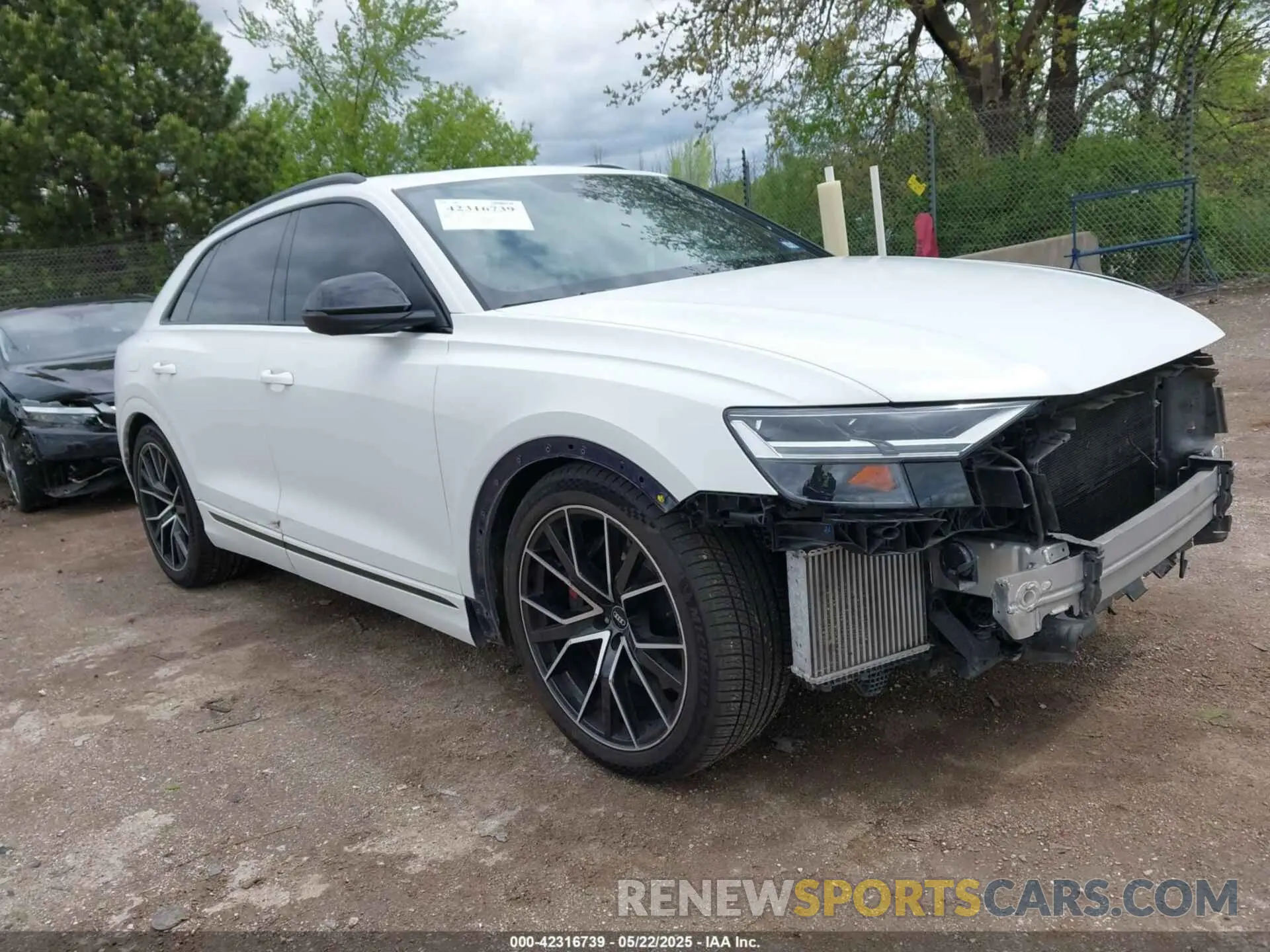 1 Photograph of a damaged car WA1AWBF1XMD033885 AUDI SQ8 2021