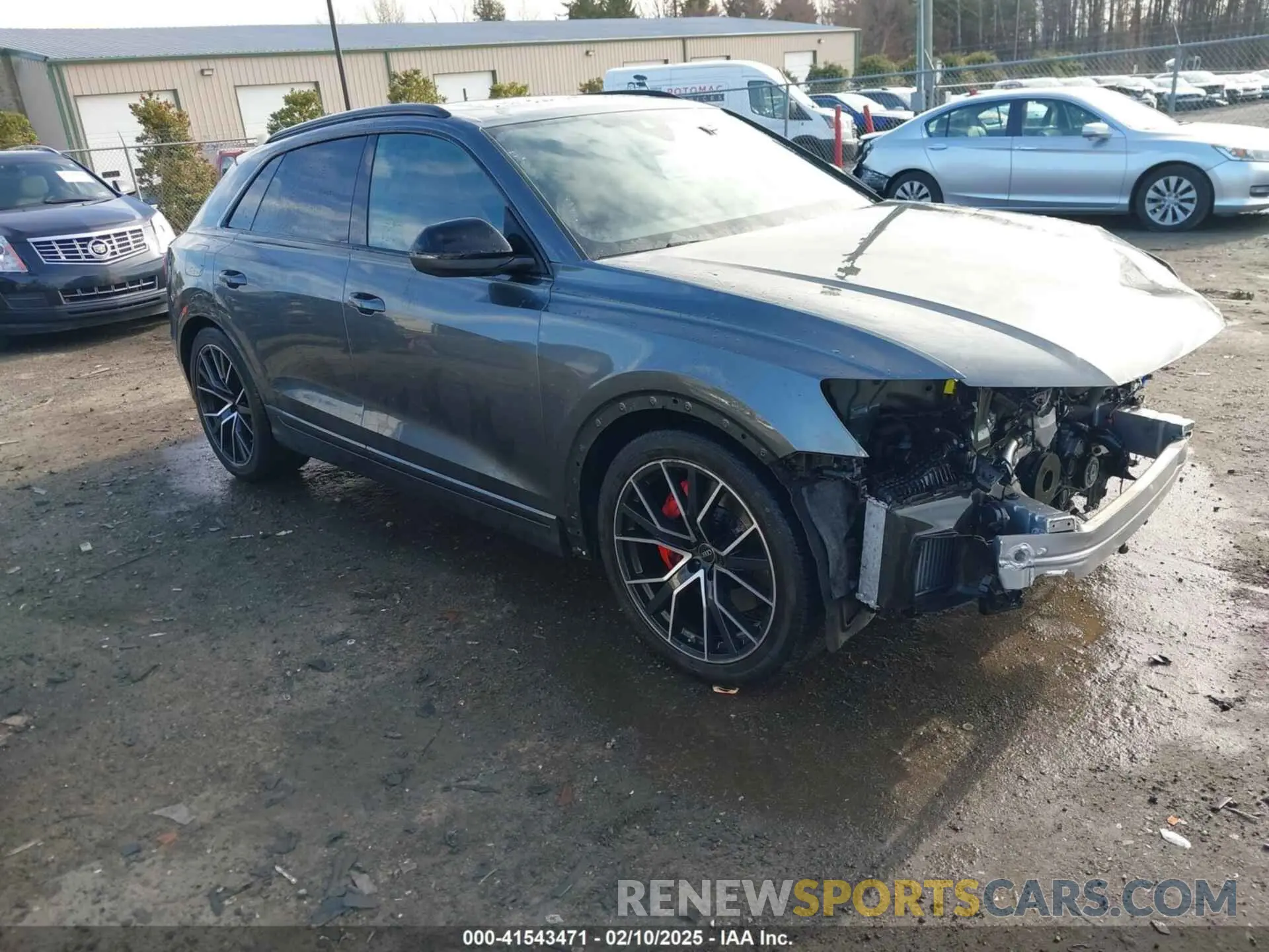 1 Photograph of a damaged car WA1AWBF1XND024105 AUDI SQ8 2022