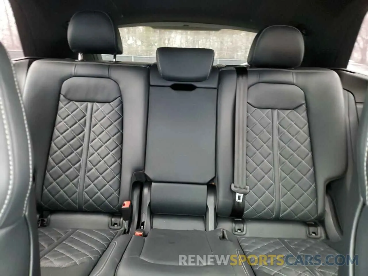 10 Photograph of a damaged car WA1CWBF15ND010766 AUDI SQ8 2022