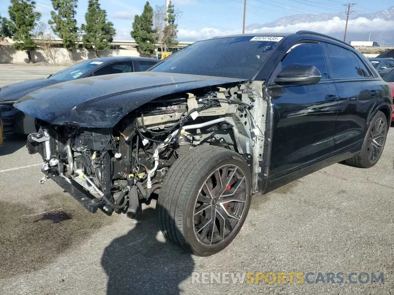 1 Фотография поврежденного автомобиля WA1CWBF16ND007018 AUDI SQ8 2022