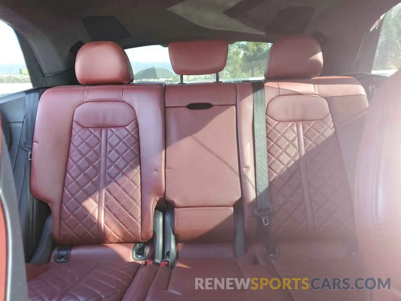 10 Фотография поврежденного автомобиля WA1CWBF16ND007018 AUDI SQ8 2022