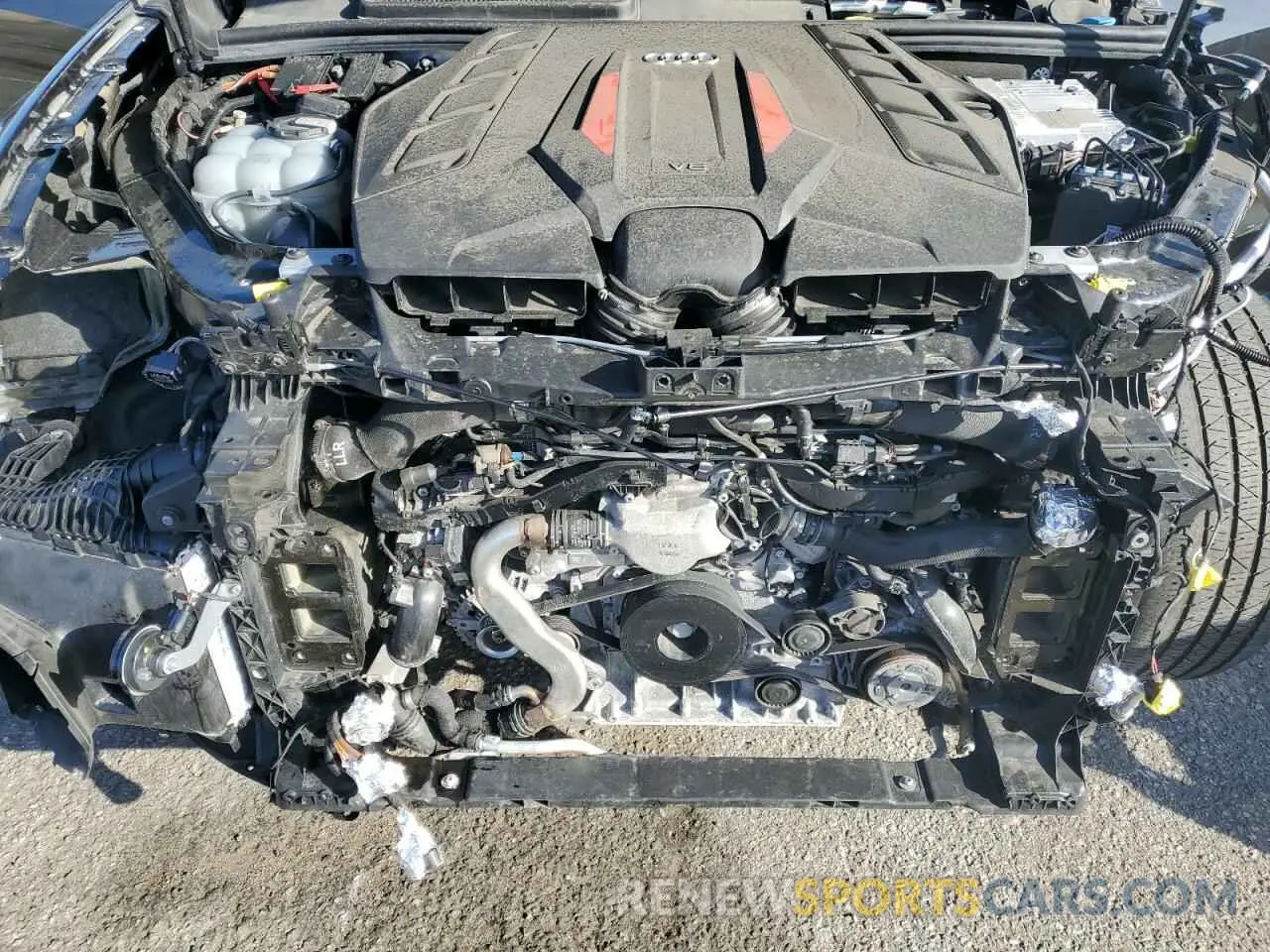 12 Фотография поврежденного автомобиля WA1CWBF16ND007018 AUDI SQ8 2022