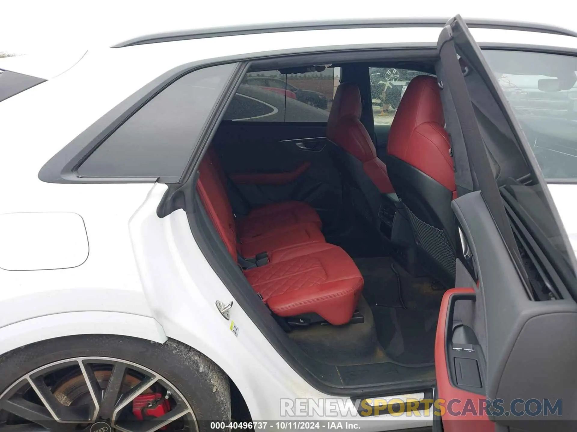 8 Photograph of a damaged car WA1CWBF1XPD040171 AUDI SQ8 2023