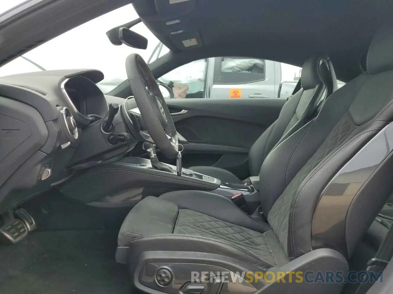 7 Photograph of a damaged car TRUAEAFV8M1001434 AUDI TT 2021