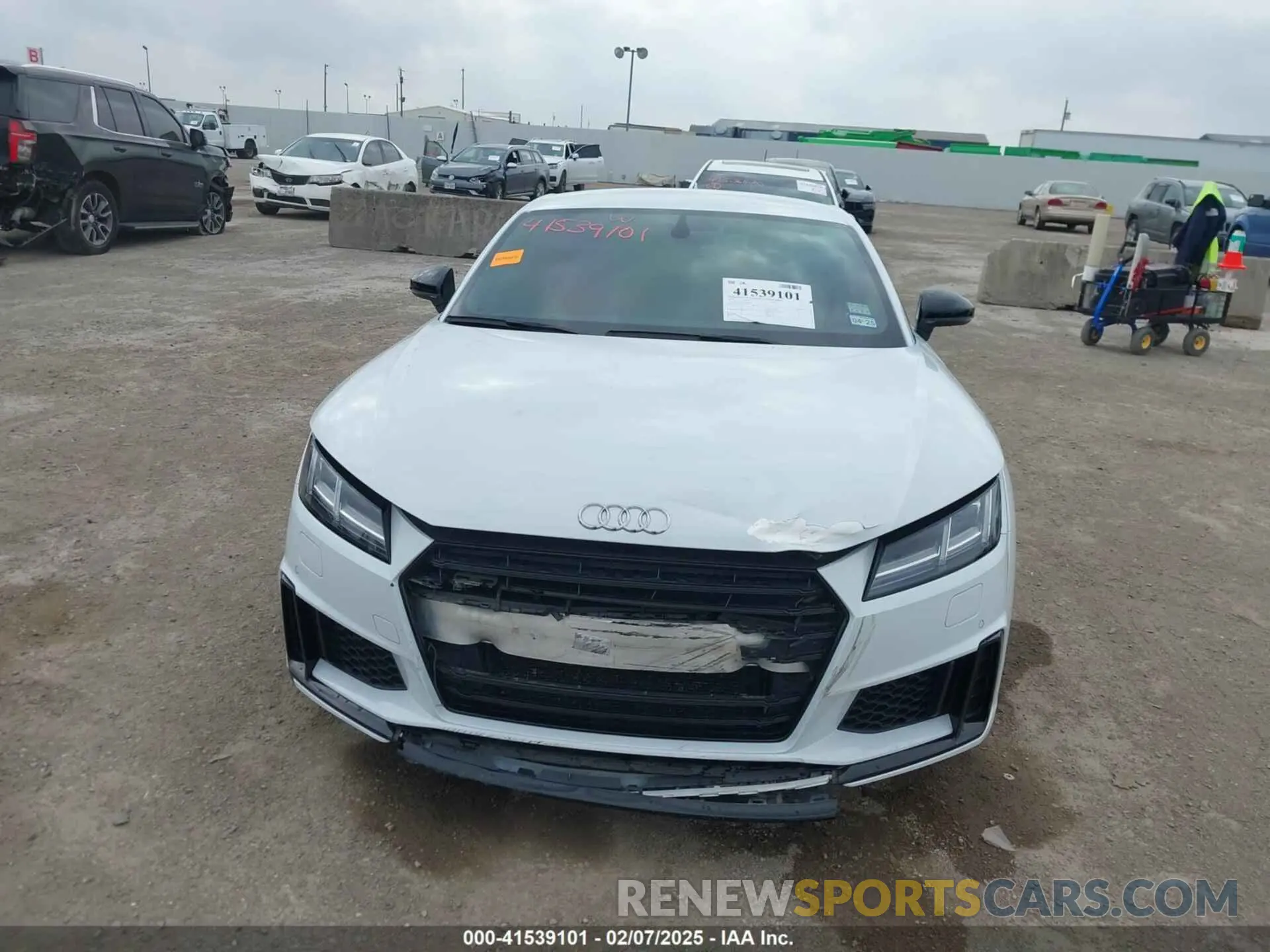 13 Photograph of a damaged car TRUA1AFV4L1006379 AUDI TTS 2020