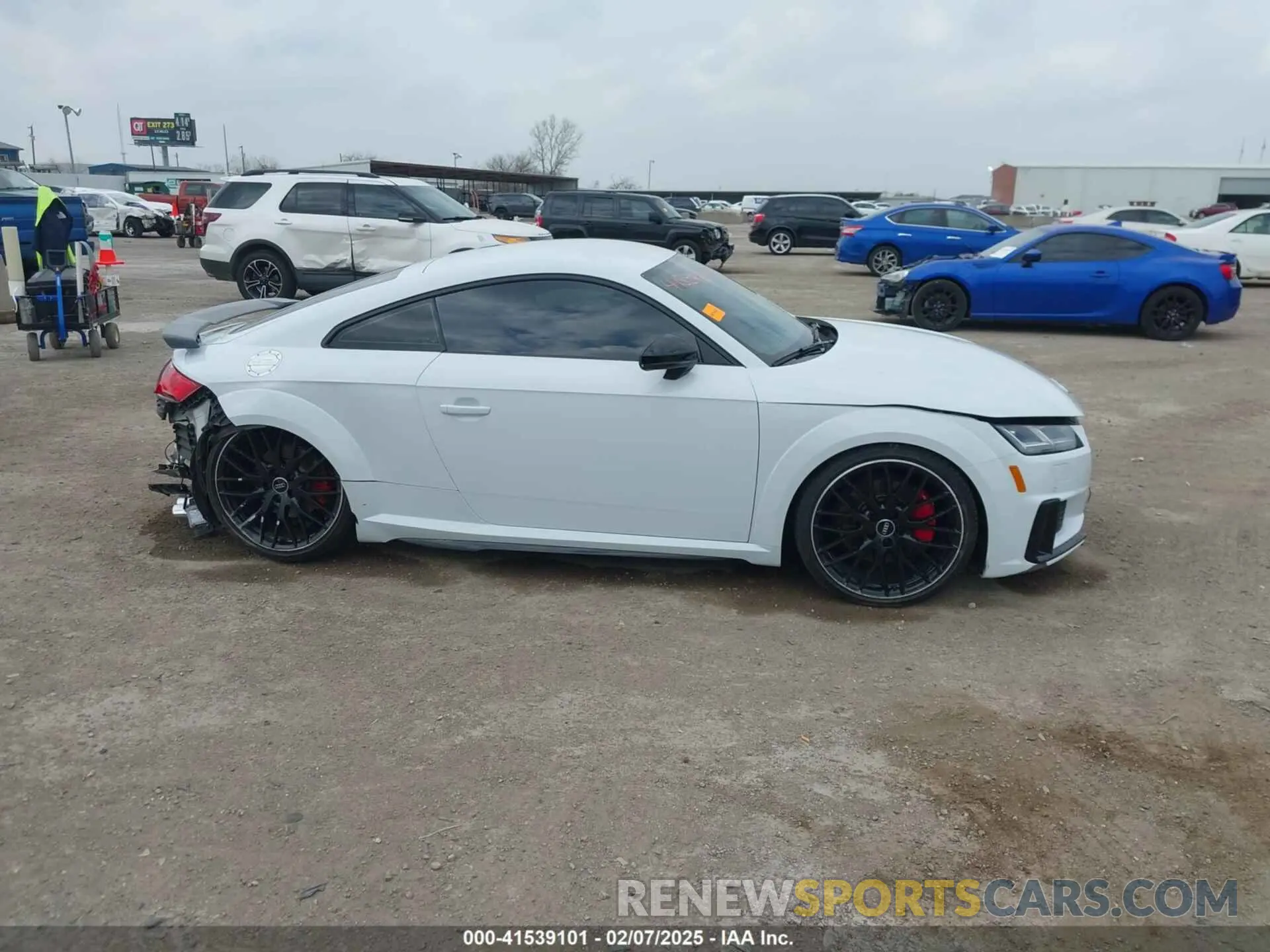 14 Photograph of a damaged car TRUA1AFV4L1006379 AUDI TTS 2020