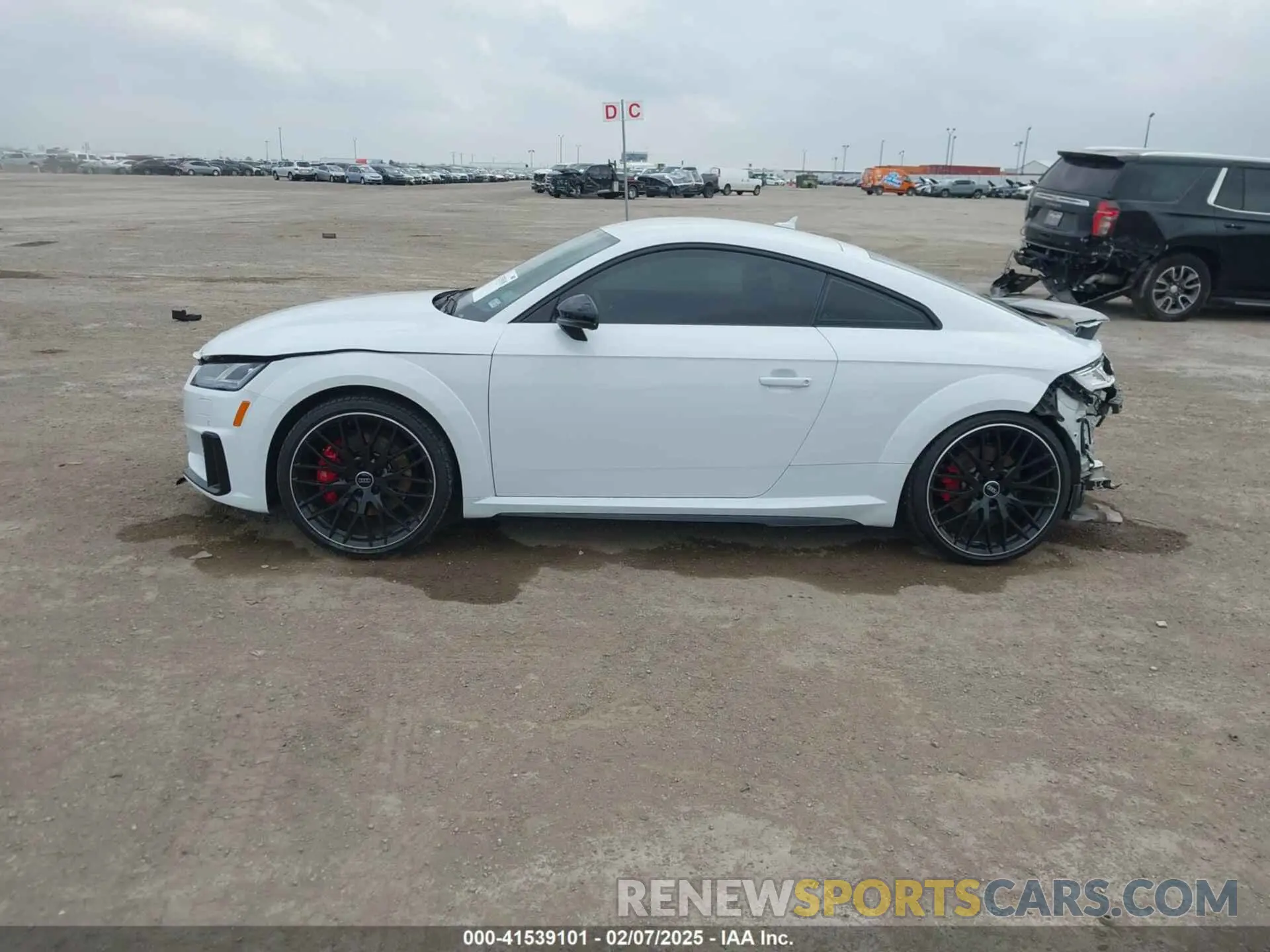 15 Photograph of a damaged car TRUA1AFV4L1006379 AUDI TTS 2020