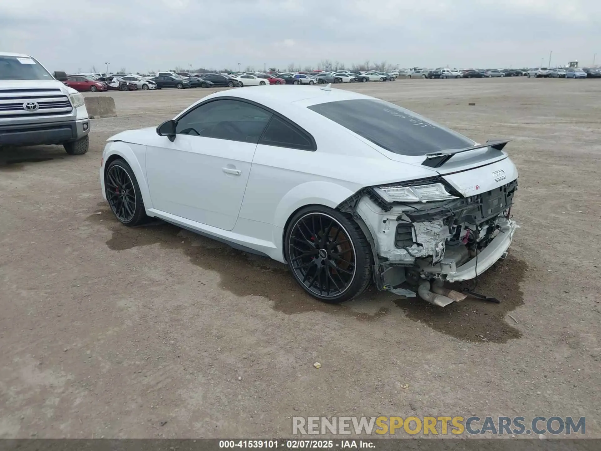 3 Photograph of a damaged car TRUA1AFV4L1006379 AUDI TTS 2020