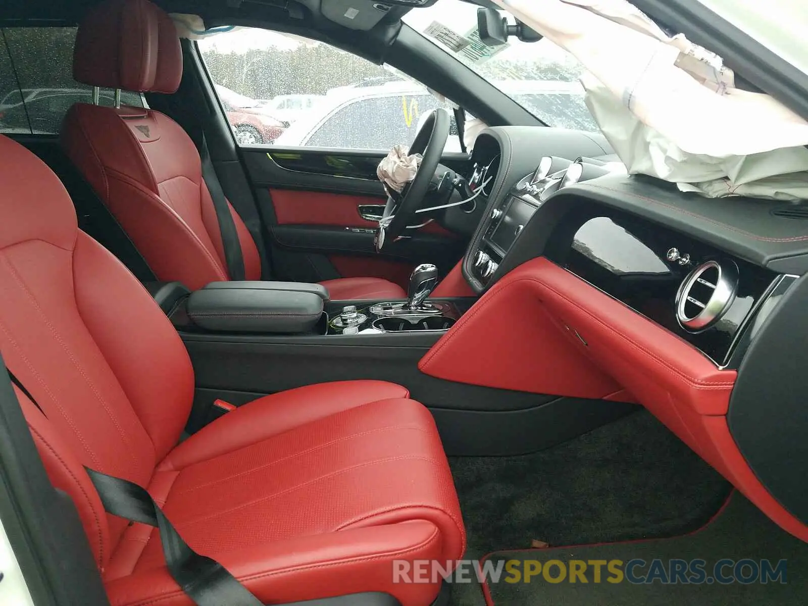 5 Photograph of a damaged car SJAAM2ZV8KC024262 BENTLEY ALL MODELS 2019