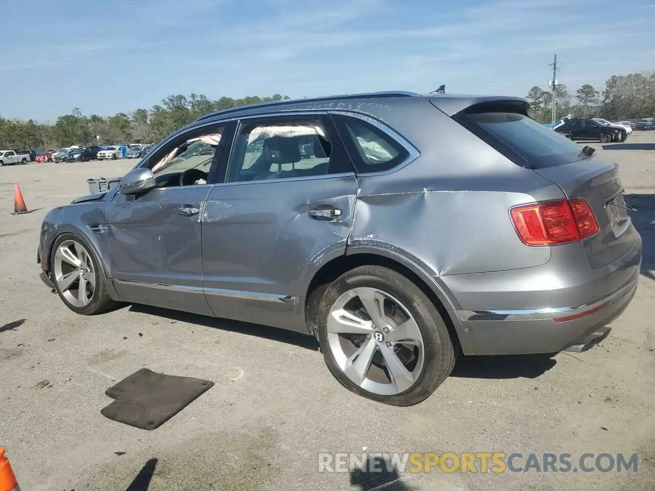 2 Фотография поврежденного автомобиля SJAAM2ZV9KC024755 BENTLEY ALL MODELS 2019