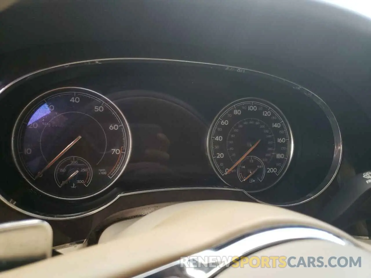 8 Photograph of a damaged car SJAAM2ZVXKC024800 BENTLEY ALL MODELS 2019