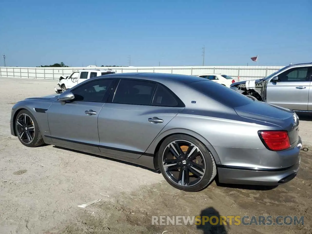 2 Photograph of a damaged car SCBBB6ZG9LC080734 BENTLEY ALL MODELS 2020