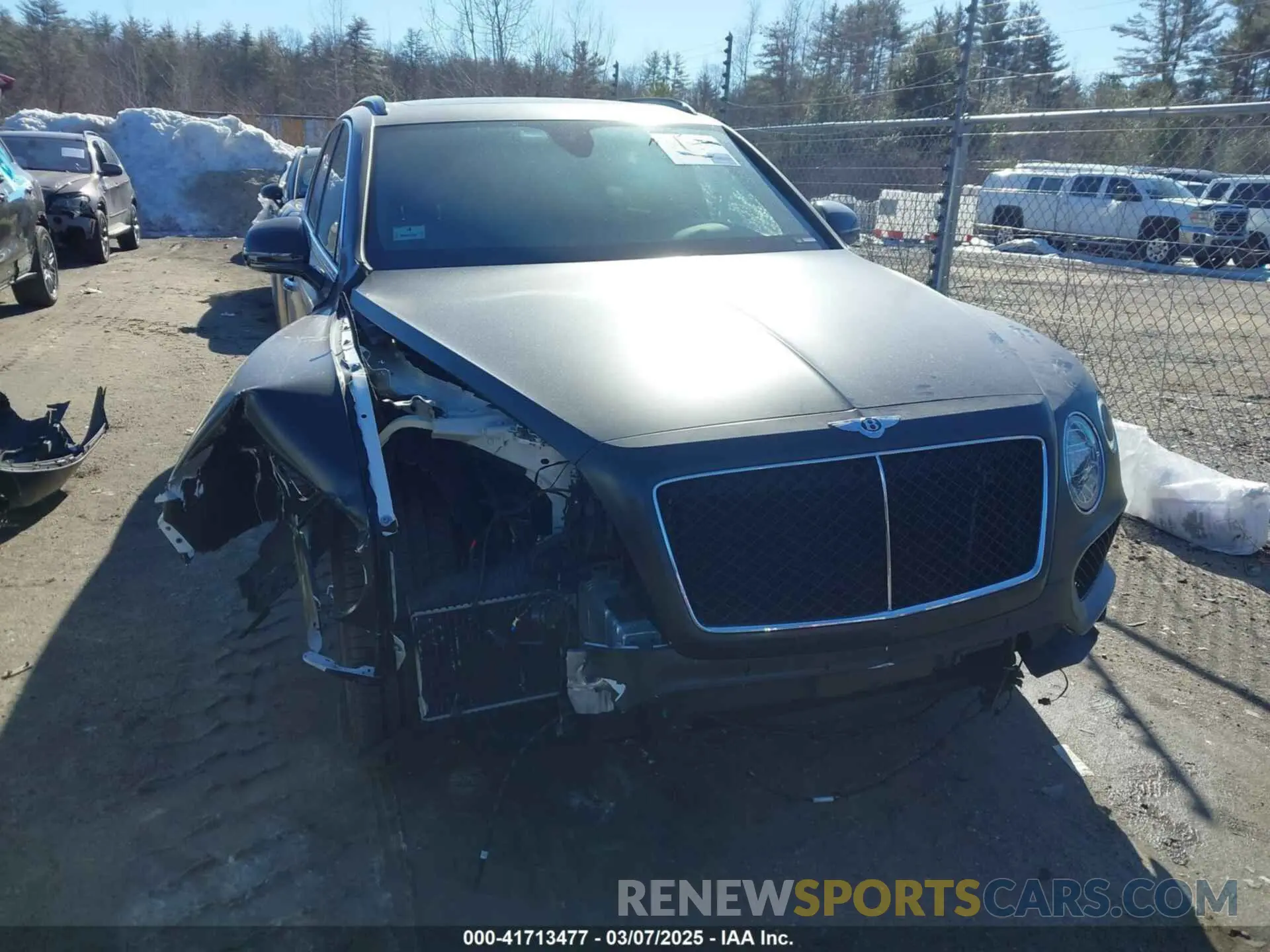12 Photograph of a damaged car SJAAM2ZV9KC024576 BENTLEY BENTAYGA 2019