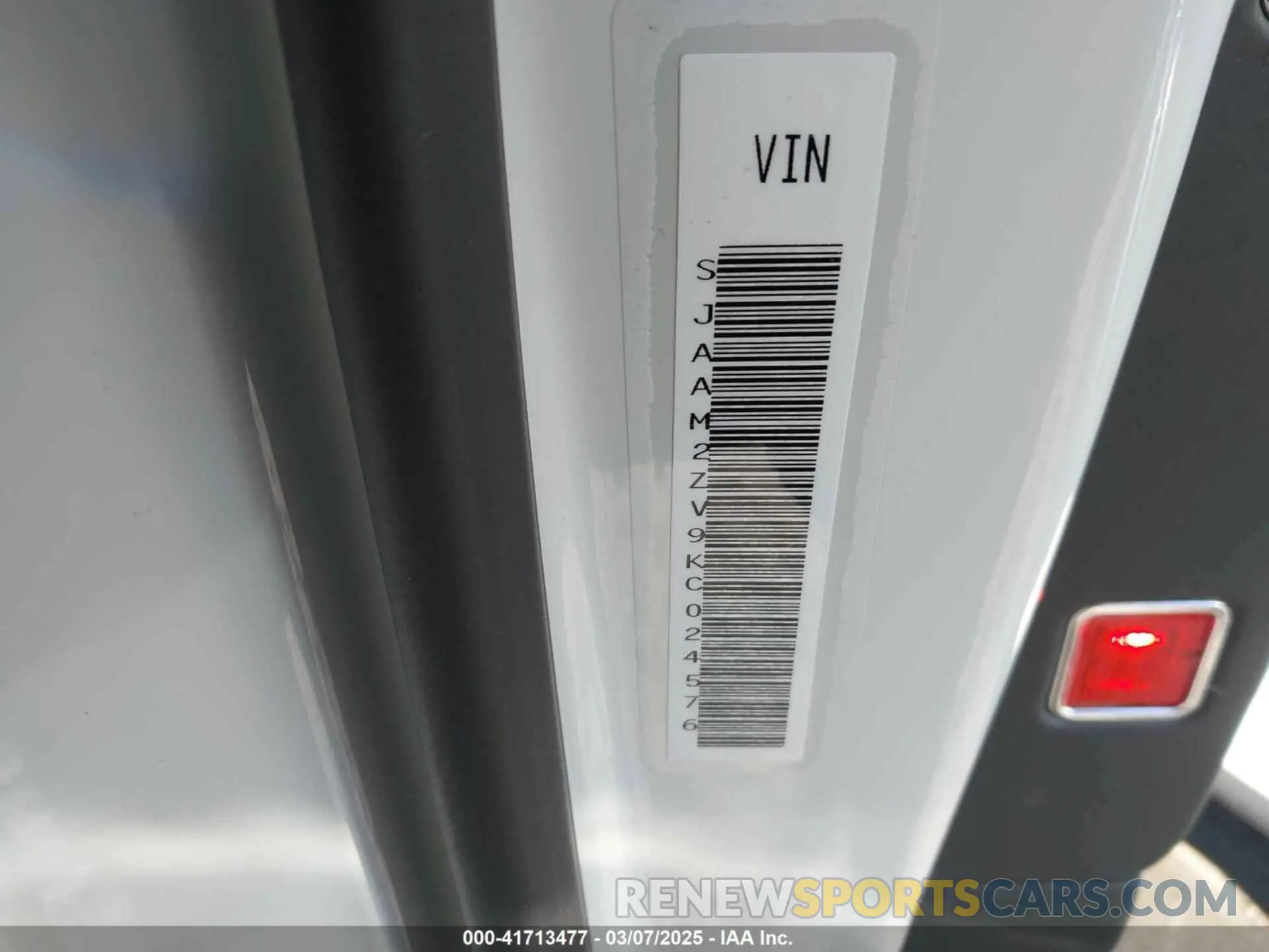 9 Photograph of a damaged car SJAAM2ZV9KC024576 BENTLEY BENTAYGA 2019