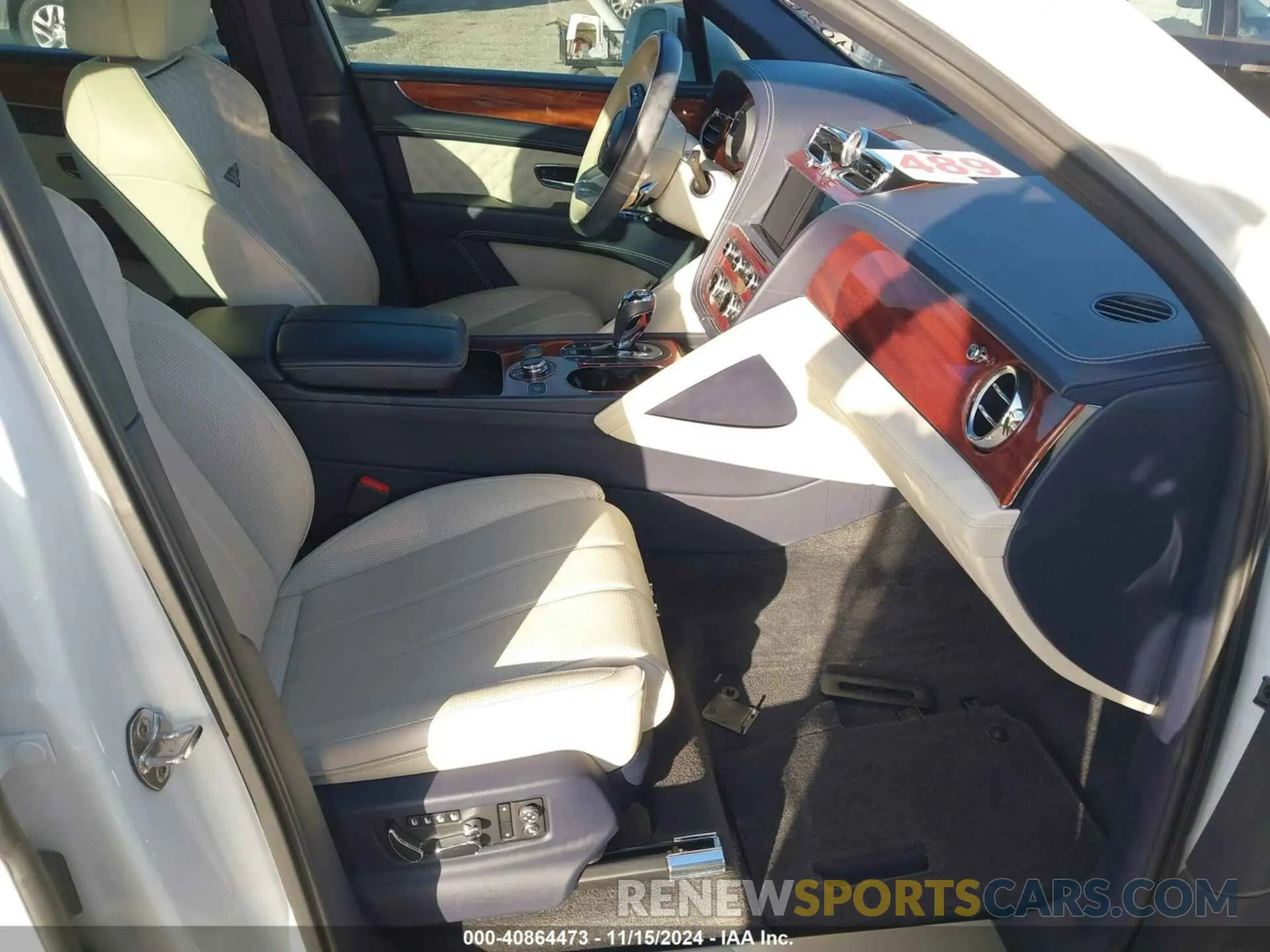 5 Фотография поврежденного автомобиля SJAAM2ZV4MC033687 BENTLEY BENTAYGA 2021