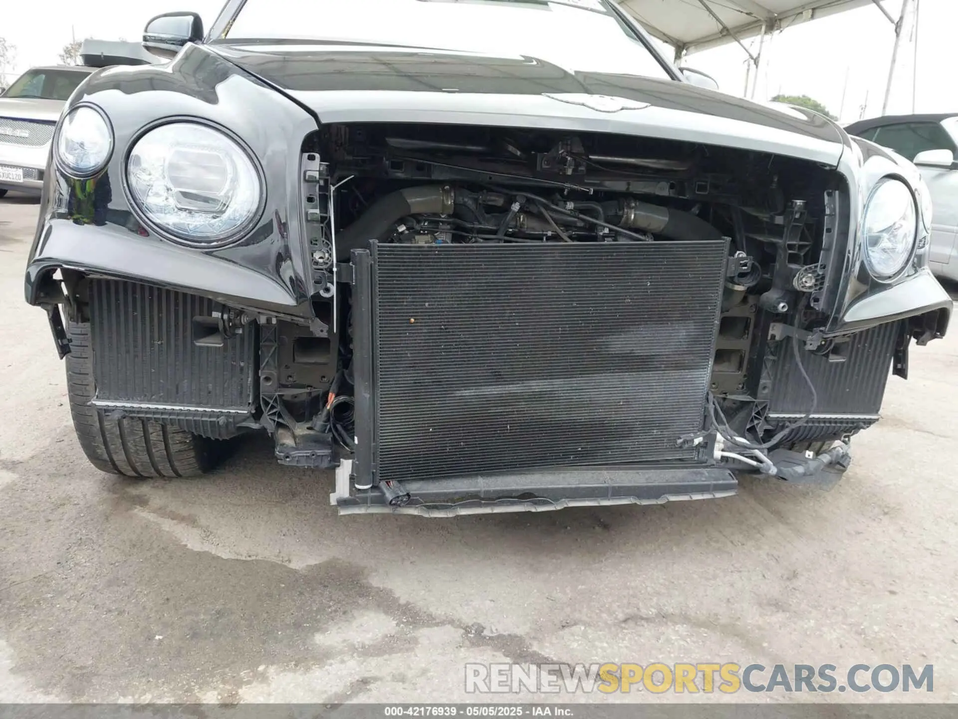 6 Фотография поврежденного автомобиля SJAAM2ZV1NC013849 BENTLEY BENTAYGA 2022