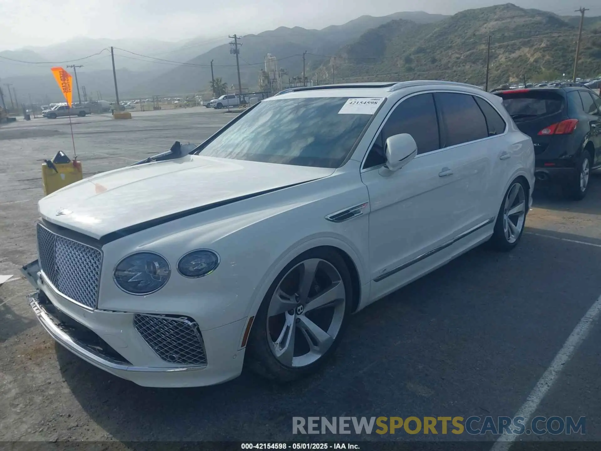 2 Photograph of a damaged car SJAAM2ZV4NC016521 BENTLEY BENTAYGA 2022