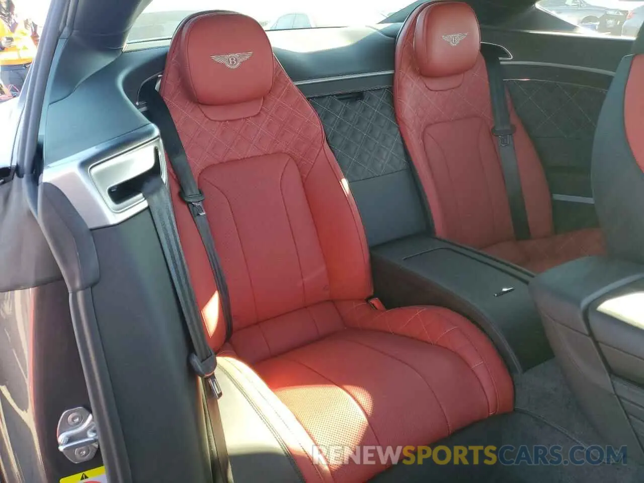 10 Photograph of a damaged car SCBCG2ZG7NC002194 BENTLEY CONTINENTA 2022