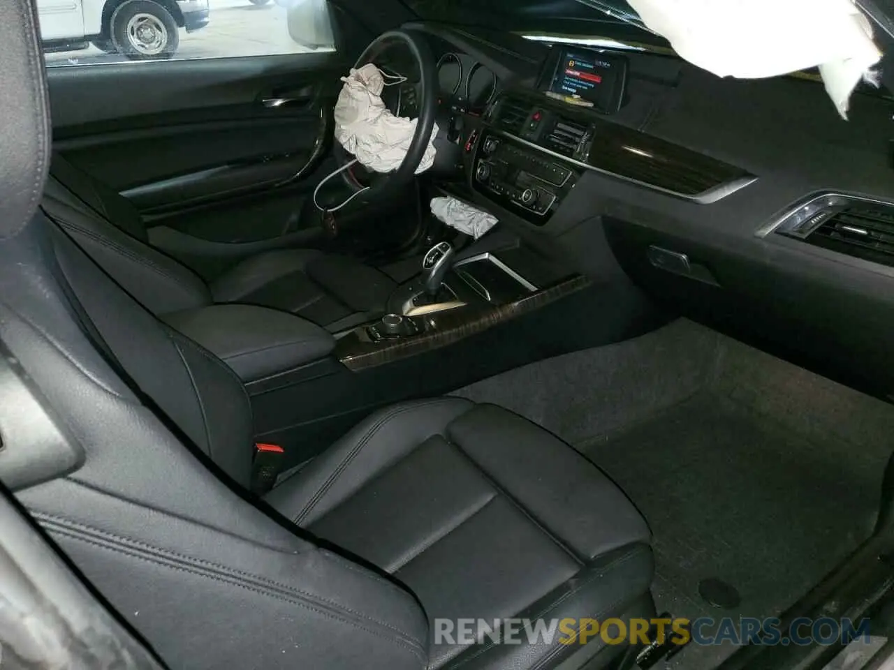 8 Фотография поврежденного автомобиля WBA2J1C04L7E46655 BMW 2 SERIES 2020