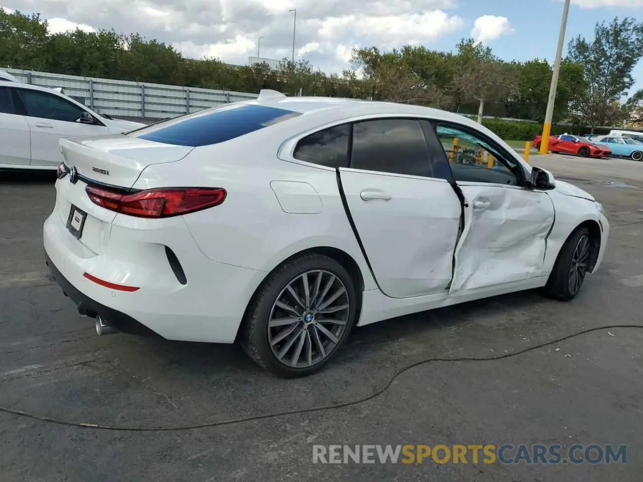 3 Фотография поврежденного автомобиля WBA73AK03L7F82826 BMW 2 SERIES 2020