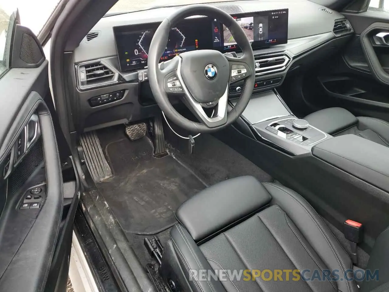 8 Photograph of a damaged car 3MW33CM02R8E73902 BMW 2 SERIES 2024