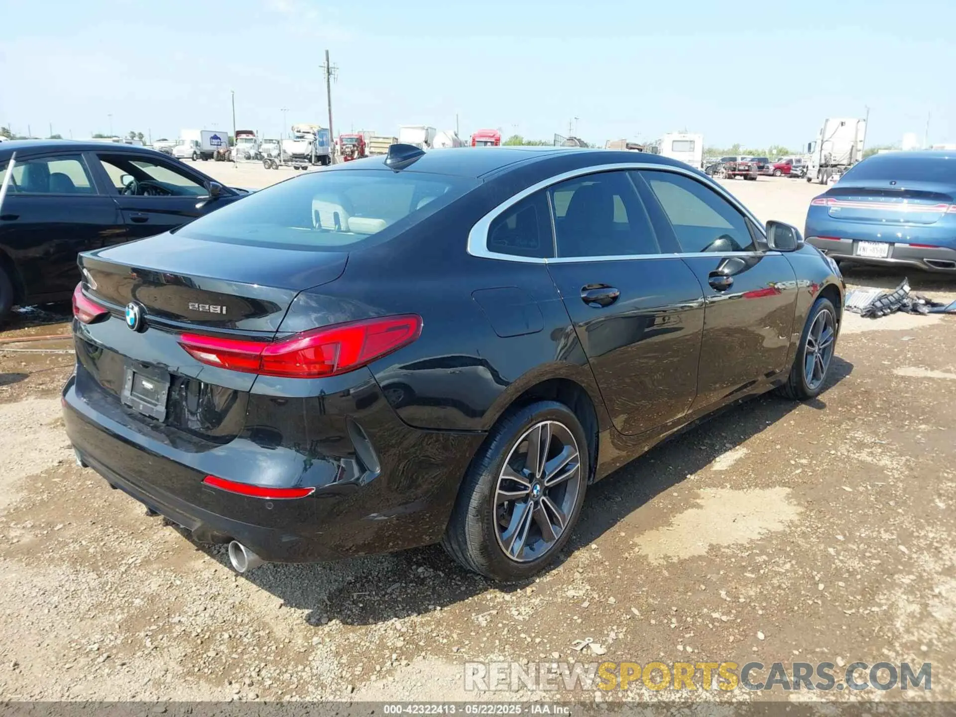 4 Фотография поврежденного автомобиля WBA53AK0XN7K83440 BMW 228 GRAN COUPE 2022