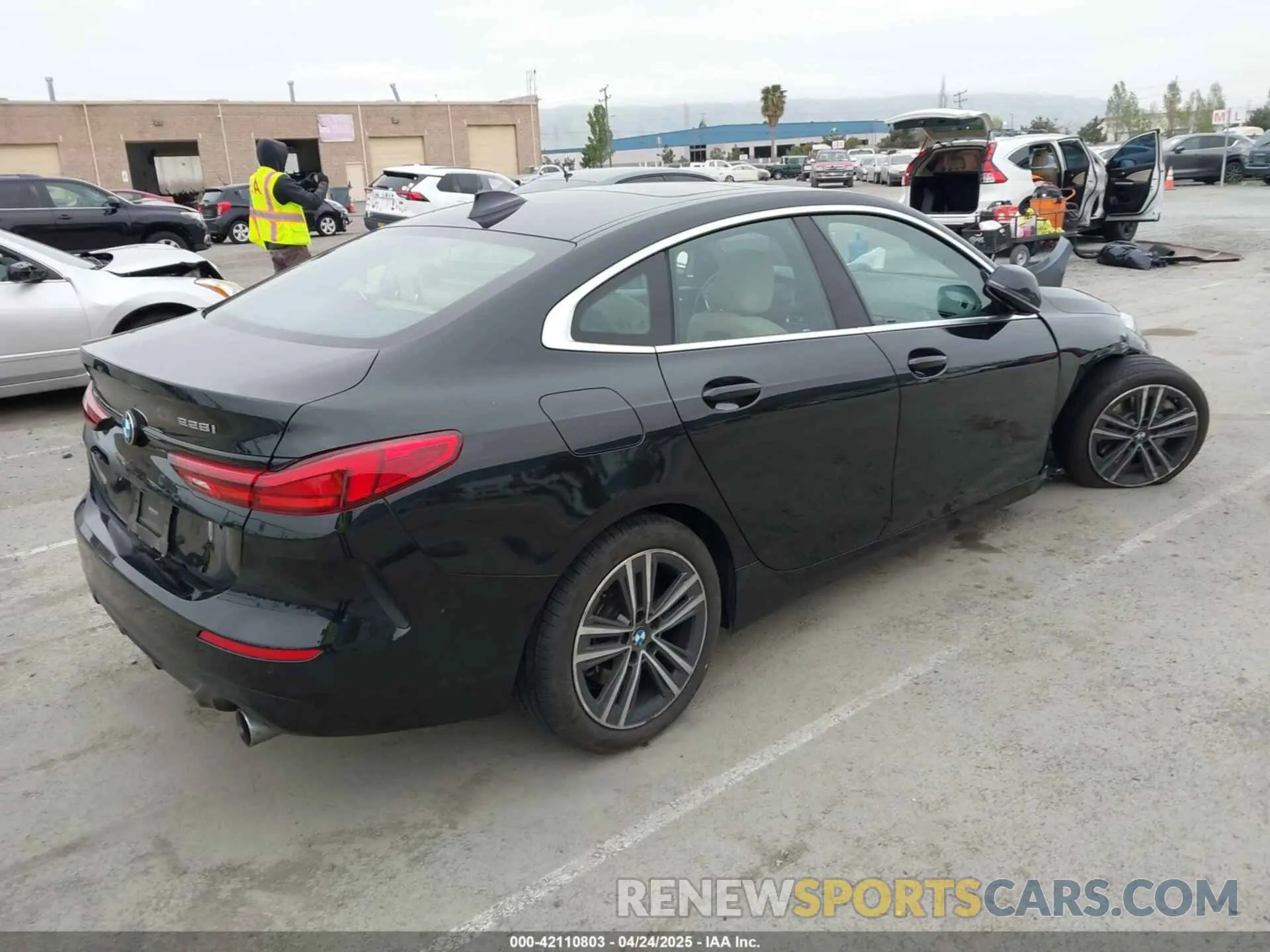 4 Фотография поврежденного автомобиля WBA73AK01L7F85126 BMW 228I GRAN COUPE 2020