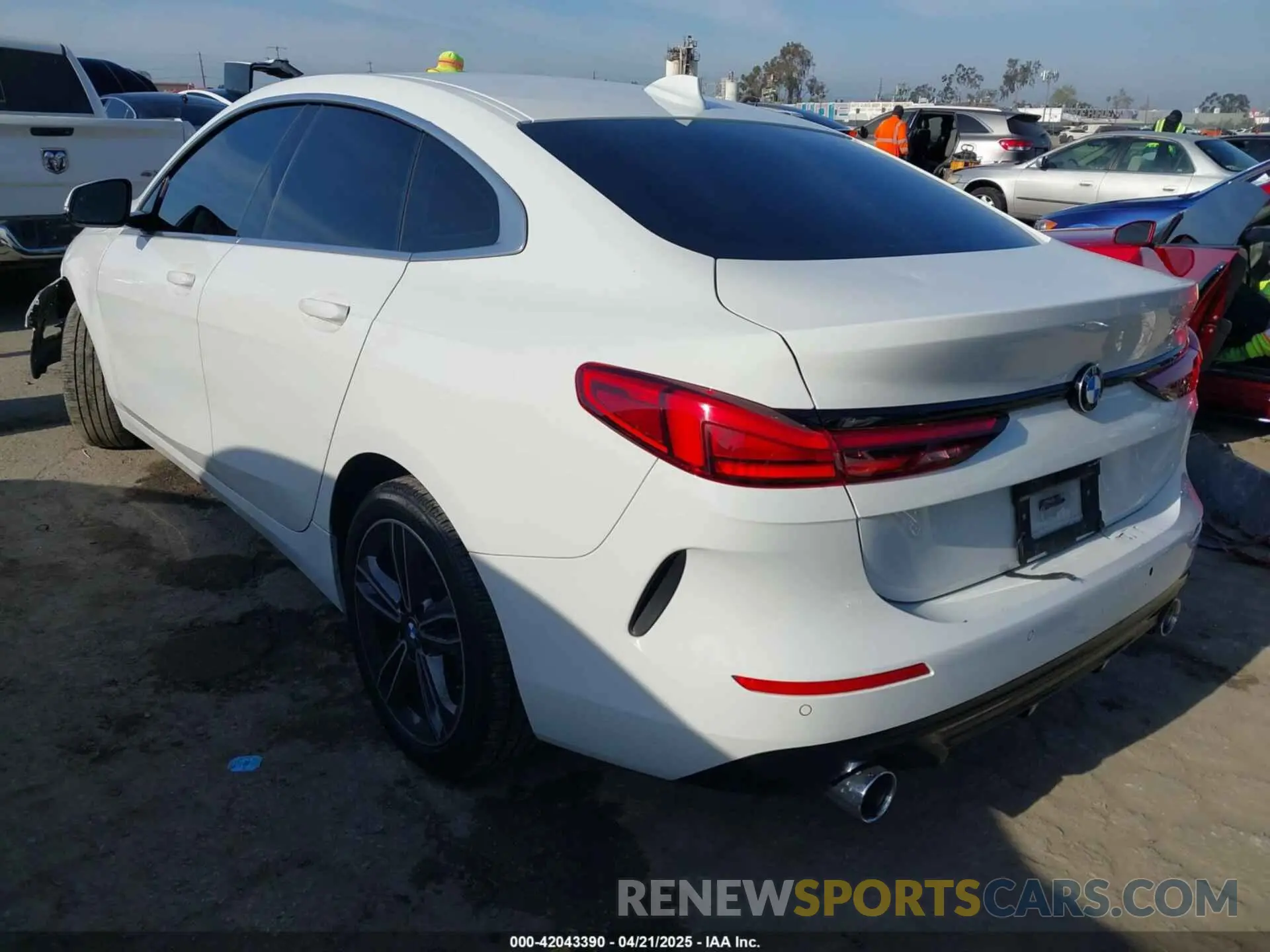 3 Фотография поврежденного автомобиля WBA53AK09M7H30650 BMW 228I GRAN COUPE 2021