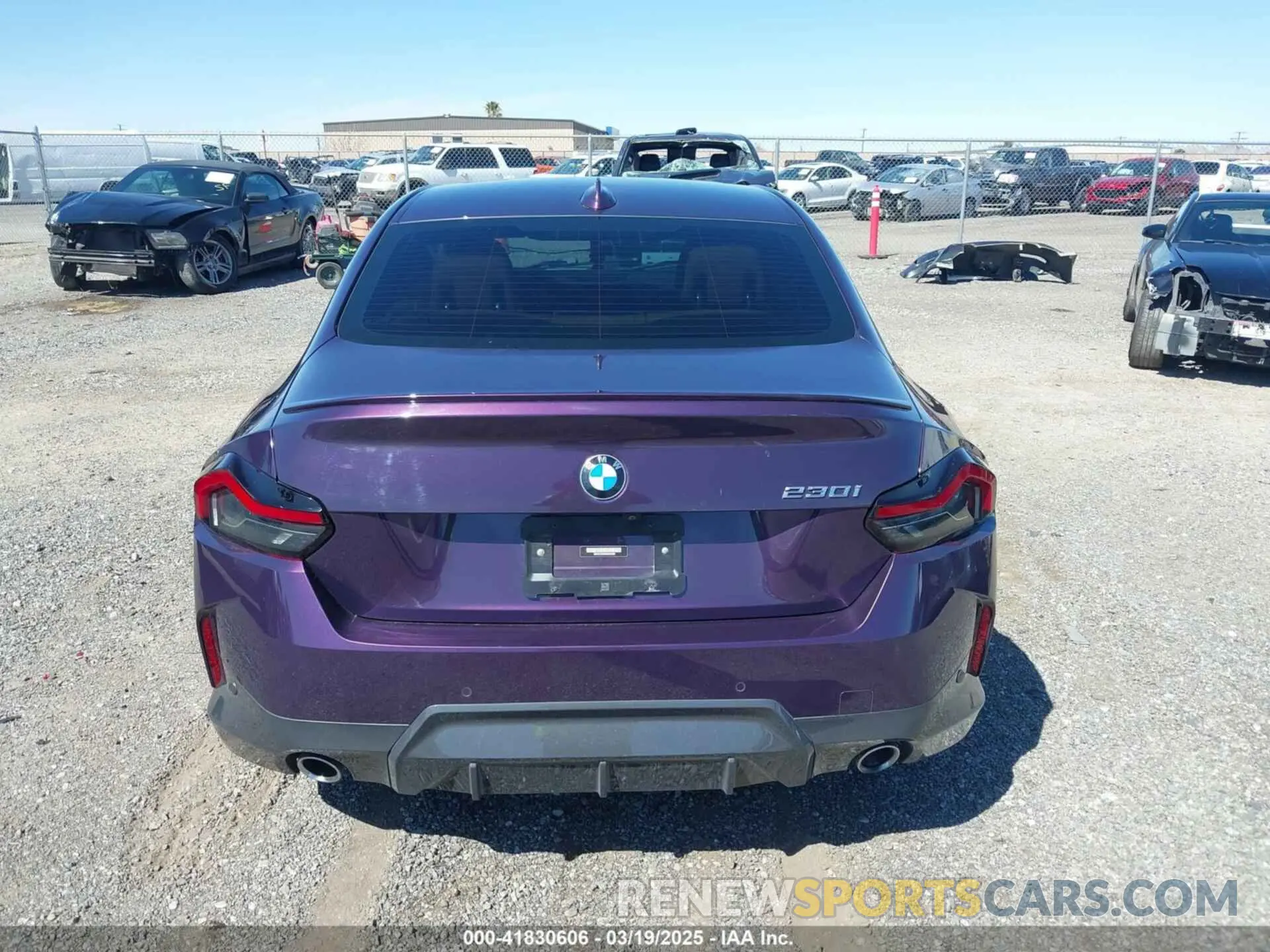 16 Photograph of a damaged car 3MW23CM03N8C63489 BMW 230 2022