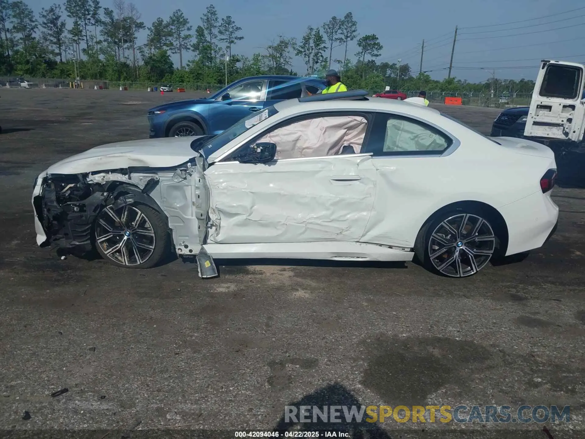 13 Photograph of a damaged car 3MW23CM0XN8C48827 BMW 230 2022