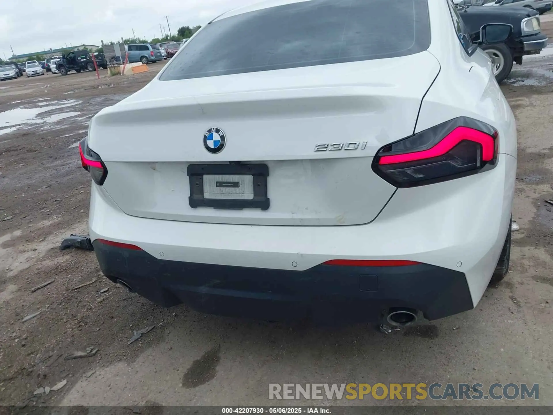 17 Photograph of a damaged car 3MW23CM02P8D39187 BMW 230 2023