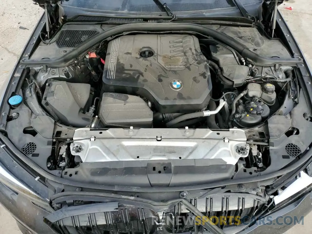 11 Фотография поврежденного автомобиля 3MW5R1J50K8B01198 BMW 3 SERIES 2019