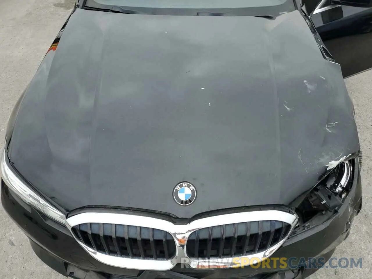 11 Photograph of a damaged car 3MW5R1J54K8A05655 BMW 3 SERIES 2019
