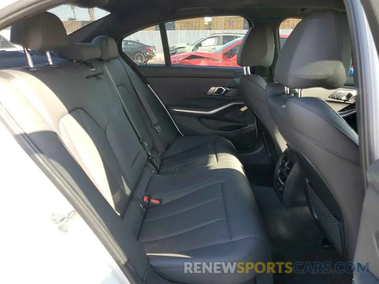 10 Фотография поврежденного автомобиля 3MW5R1J54K8B00443 BMW 3 SERIES 2019
