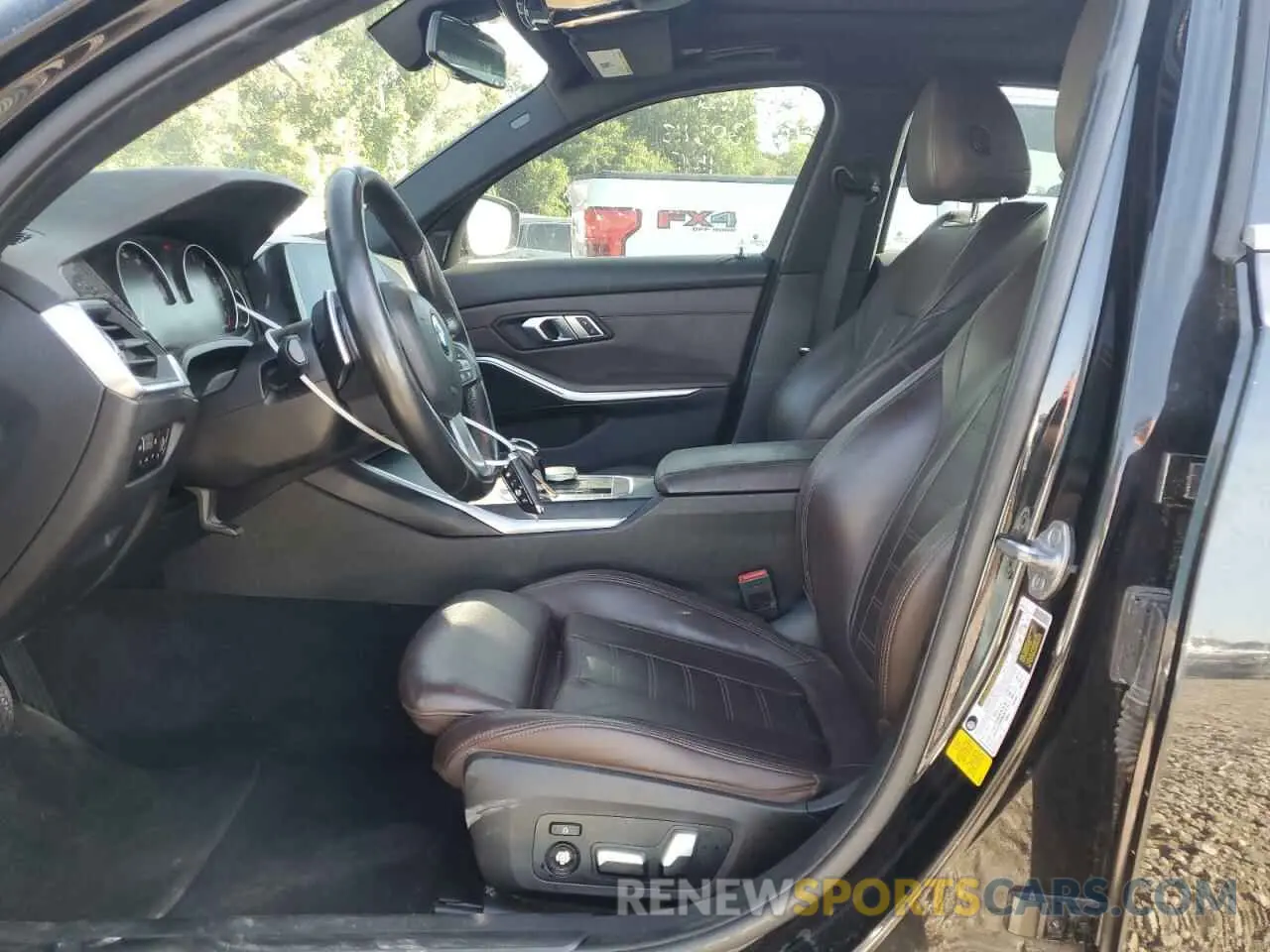 7 Photograph of a damaged car 3MW5R1J58K8B03118 BMW 3 SERIES 2019