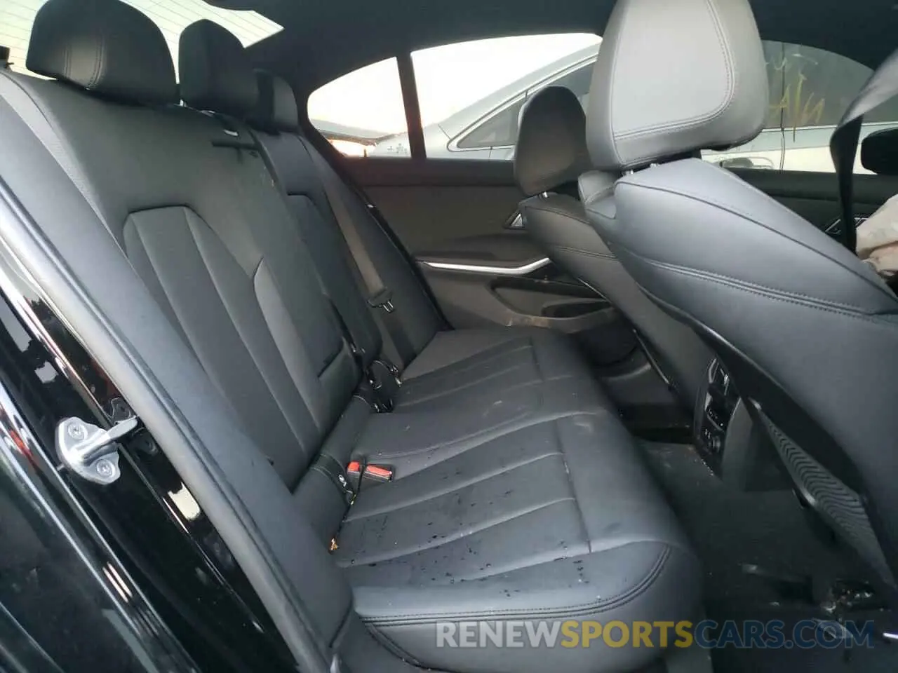 6 Photograph of a damaged car 3MW5R7J55K8B00146 BMW 3 SERIES 2019