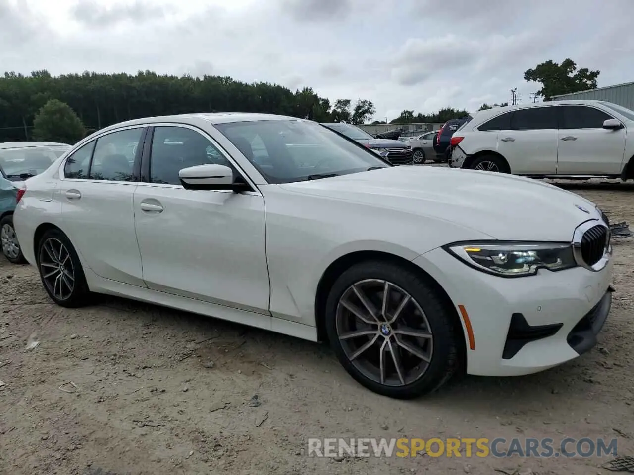 4 Photograph of a damaged car 3MW5R7J57K8B00102 BMW 3 SERIES 2019