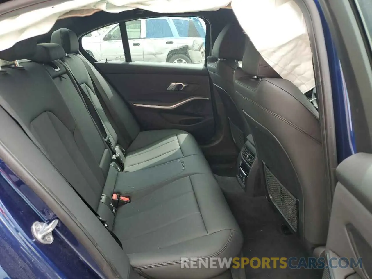 10 Photograph of a damaged car WBA5R1C51KAK09945 BMW 3 SERIES 2019