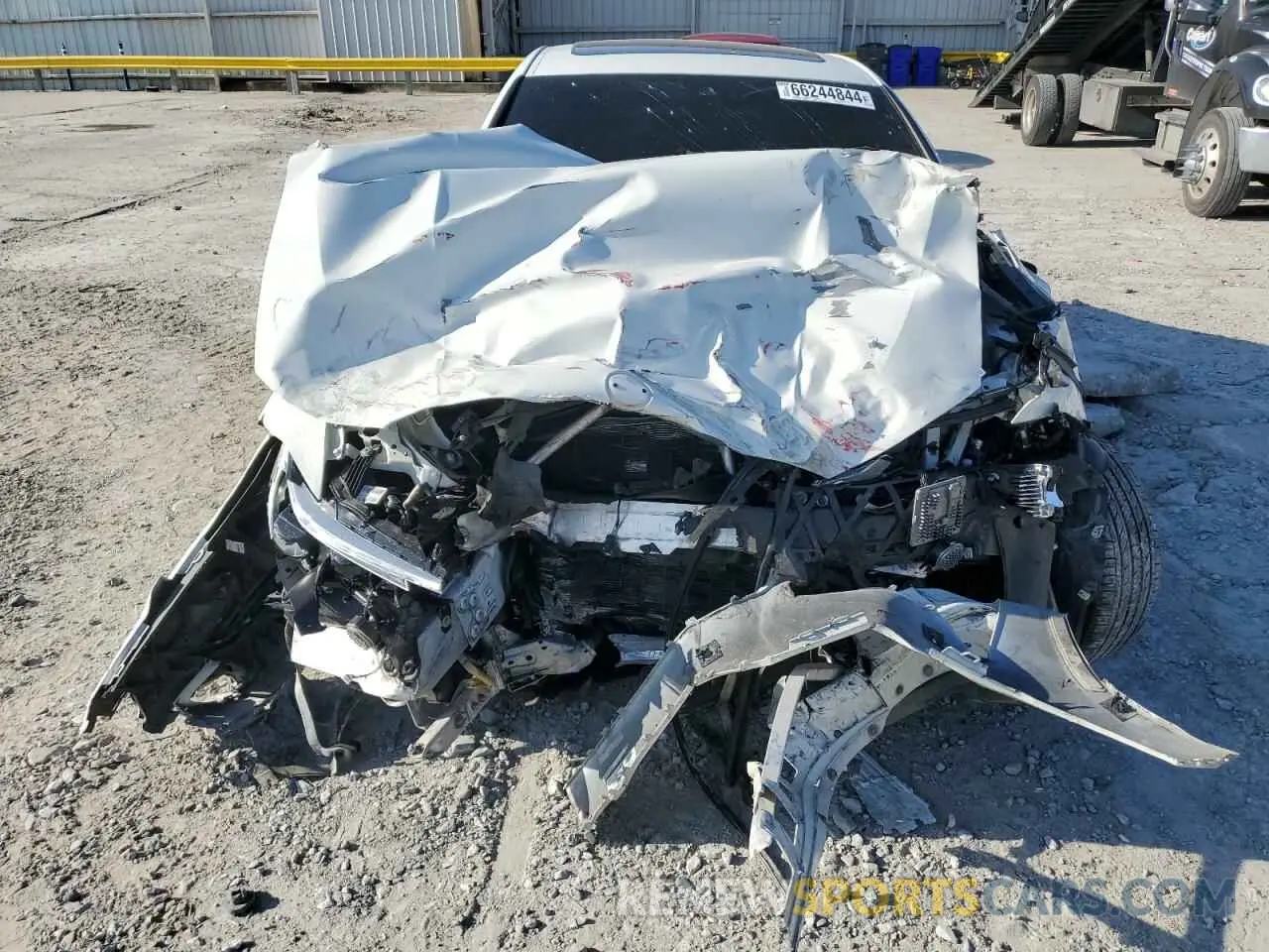 5 Photograph of a damaged car WBA5R1C52KAE81374 BMW 3 SERIES 2019