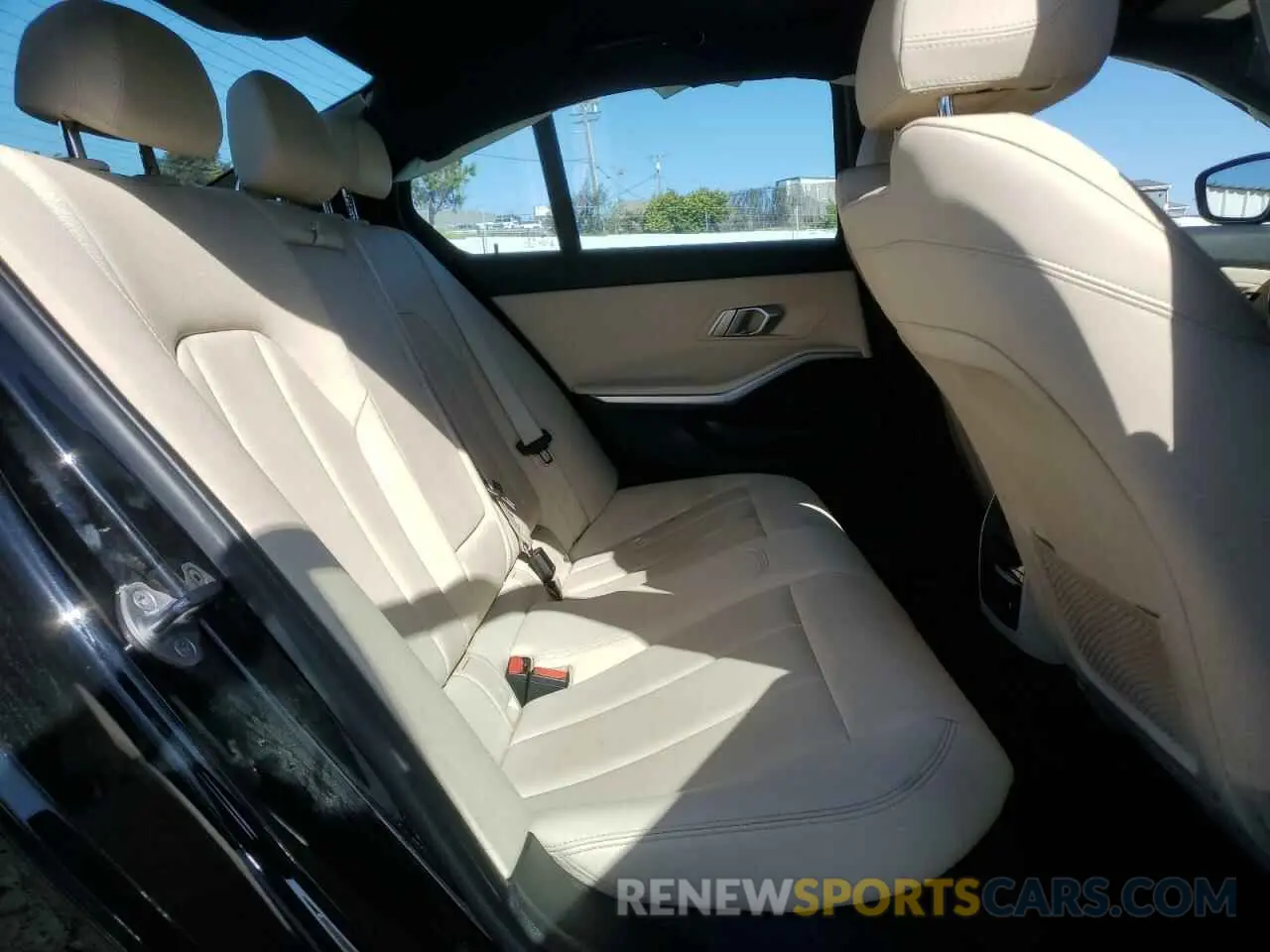 10 Фотография поврежденного автомобиля WBA5R1C52KAK11591 BMW 3 SERIES 2019