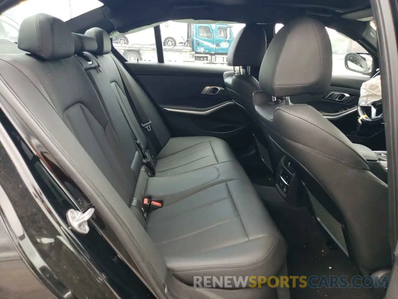 10 Фотография поврежденного автомобиля WBA5R1C53KAK09235 BMW 3 SERIES 2019