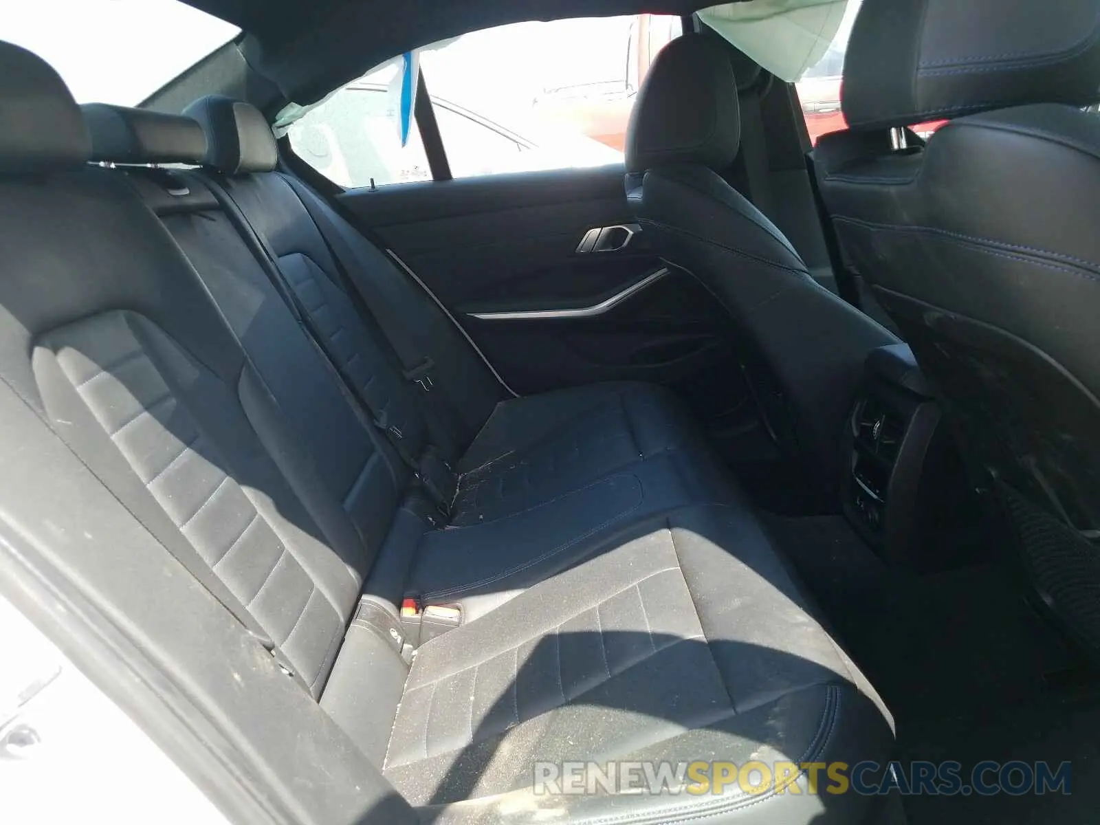 6 Фотография поврежденного автомобиля WBA5R1C54KAJ99167 BMW 3 SERIES 2019