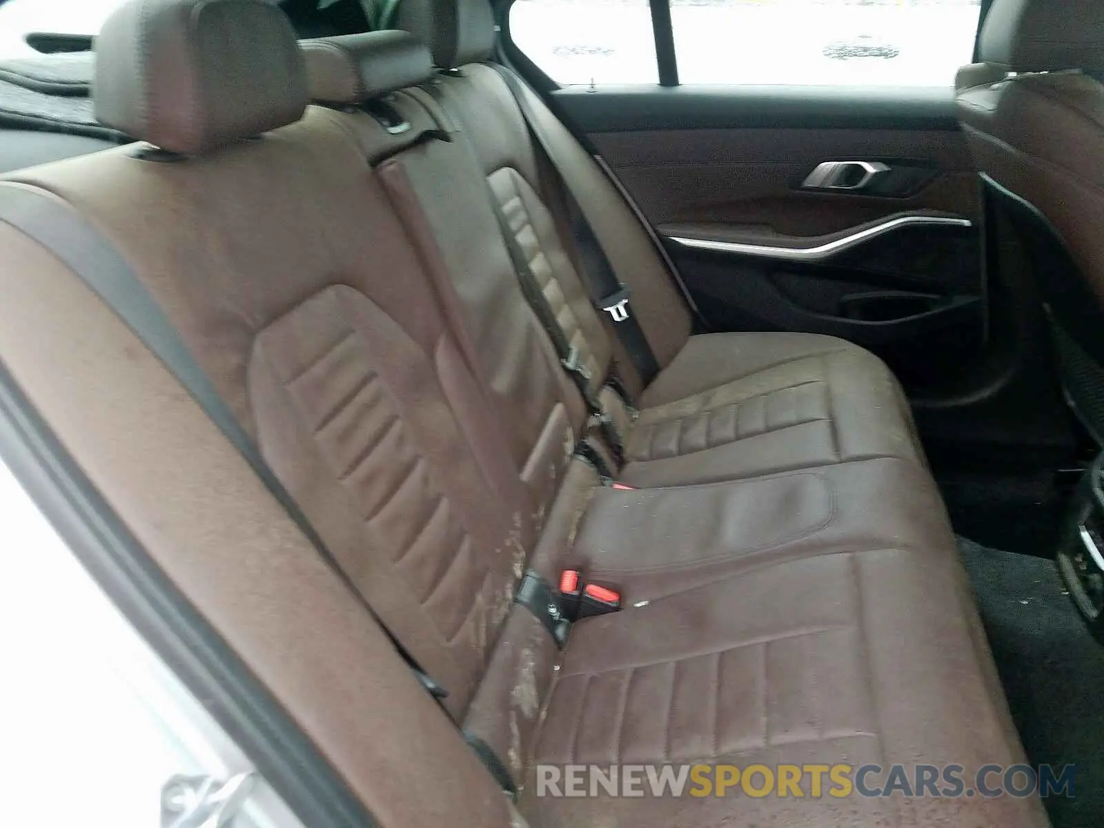 6 Photograph of a damaged car WBA5R1C57KAK10940 BMW 3 SERIES 2019