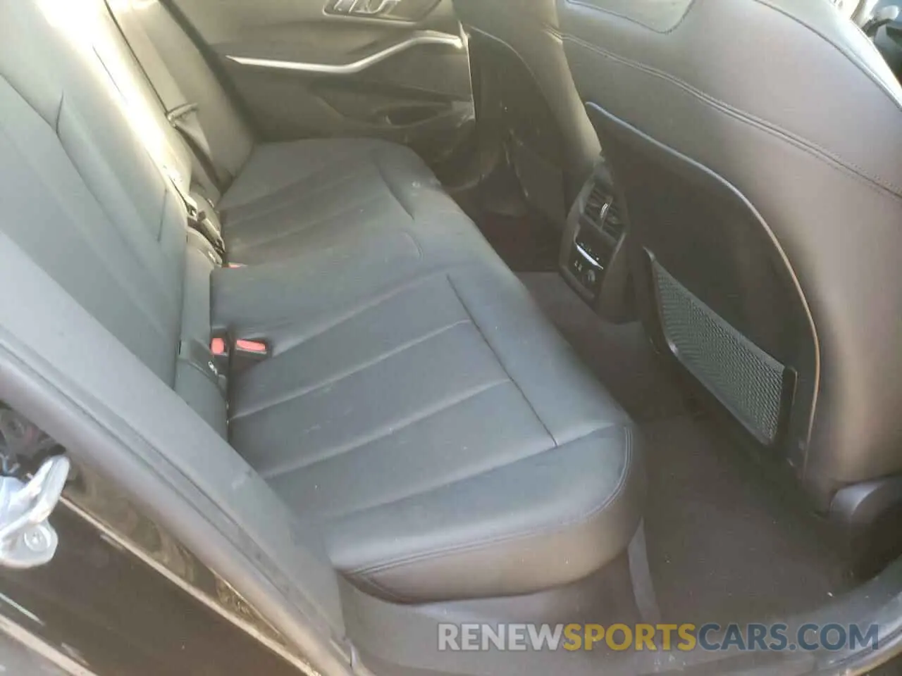 10 Фотография поврежденного автомобиля WBA5R1C57KAK12235 BMW 3 SERIES 2019