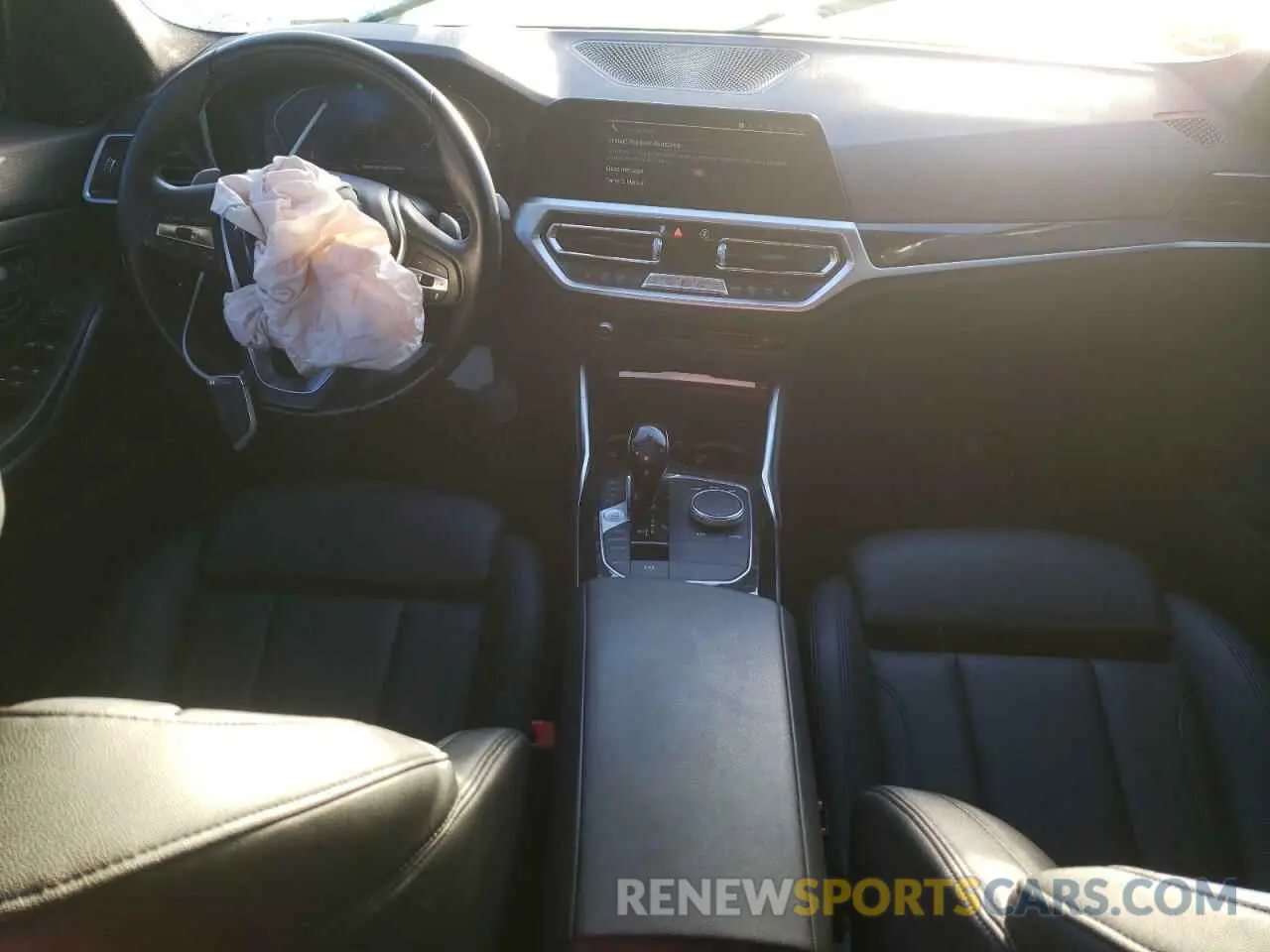 8 Фотография поврежденного автомобиля WBA5R1C57KAK12235 BMW 3 SERIES 2019